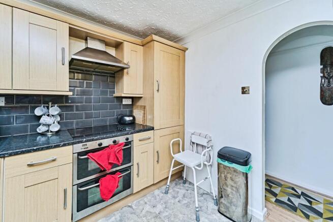 Springhill Close, Walsall, WS4 photo 4