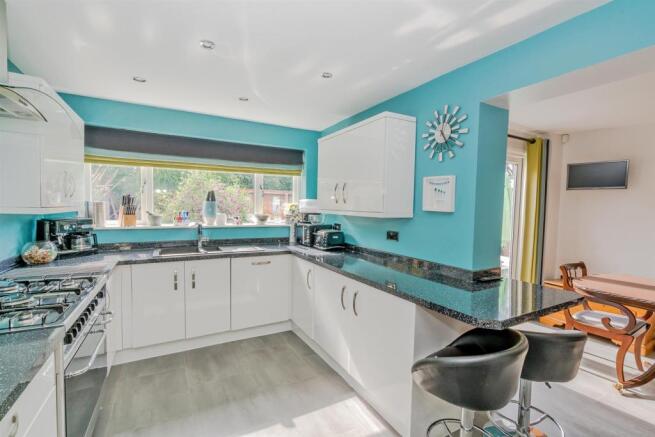 Enderley Drive, WALSALL, WS3 3PD (27 of 34).jpg