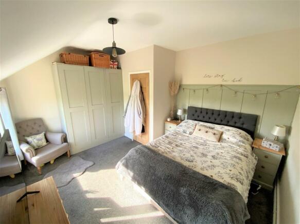 bed1.JPG
