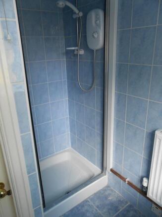Bathroom 1.JPG