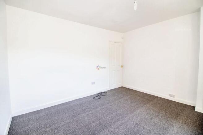 2 bed Semi-Detached to rent Image 7
