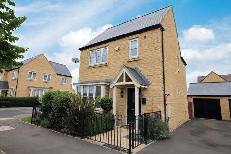 Centenary Way, Witney, Oxfordshire, OX29 7AN