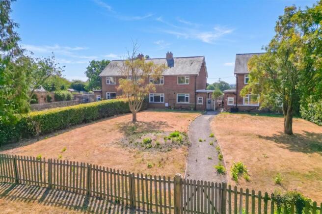 2 Lime Grove, Newton Regis