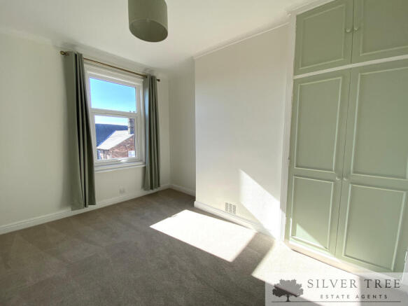 2 bed Terraced for sale Image 8