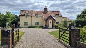 Greenacres, Ubbeston Green, Halesworth IP19 0HB