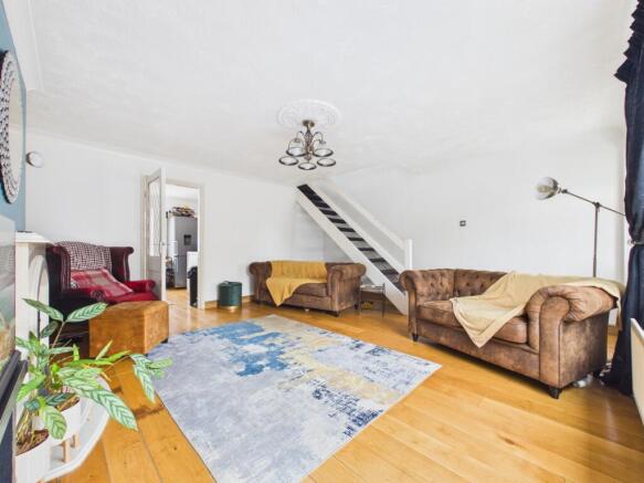 3 bed Semi-Detached for sale Image 5