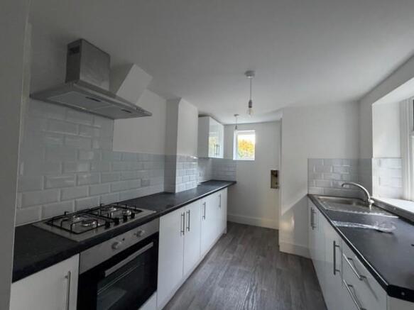 Chigwell Road, London photo 2