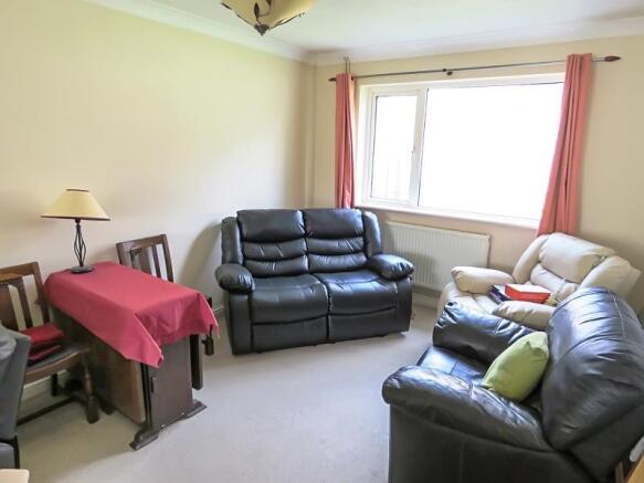 Dining Area.JPG