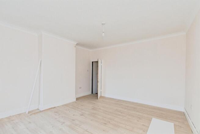 2 bed Terraced for sale Image 12