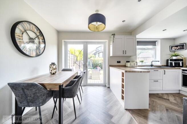 3 bed Semi-Detached for sale Image 8