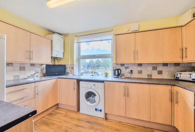 1346379-10-68b5c9...