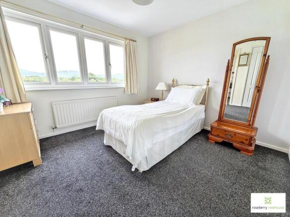 3 bed Detached for sale Image 9