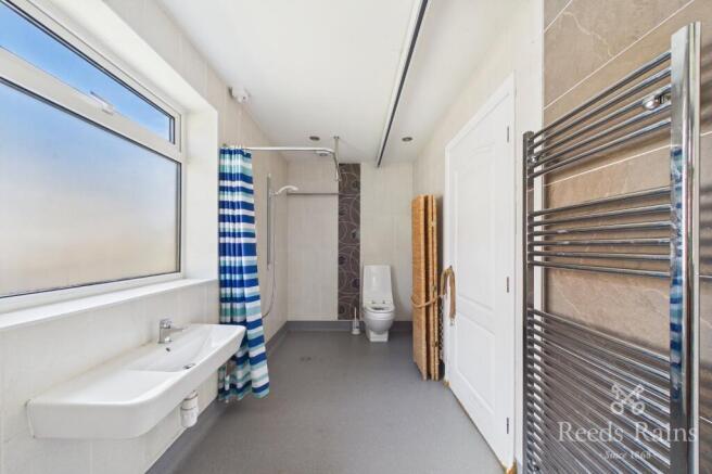2 bed Bungalow for sale Image 6