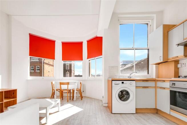 Kitchen/Living Area