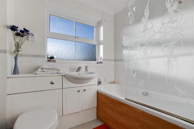 Bathroom.jpg