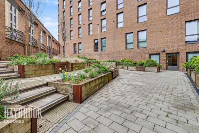1 bed Apartment for sale Image 12