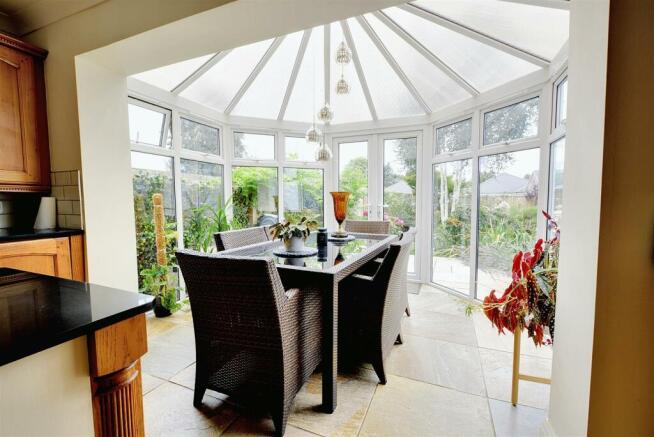 Living/Dining Kitchen