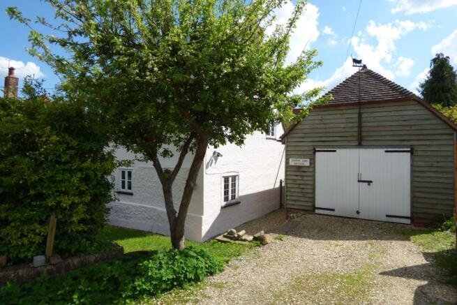 Garage/Driveway