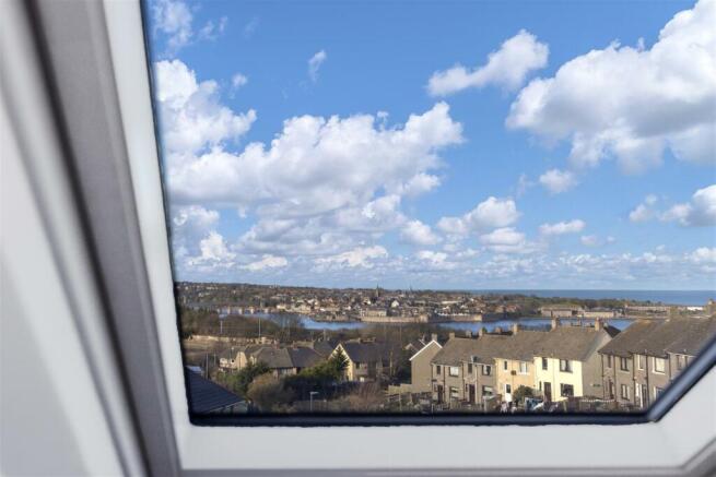 18_3rd_Double_Room_PanoView_Velux.jpg