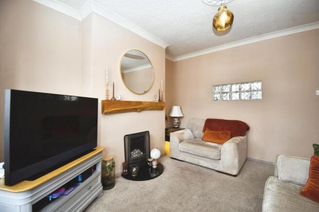 3 bed Semi-Detached for sale Image 6