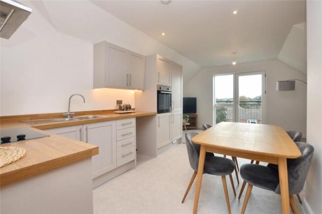 2 bed Apartment for sale Image 7