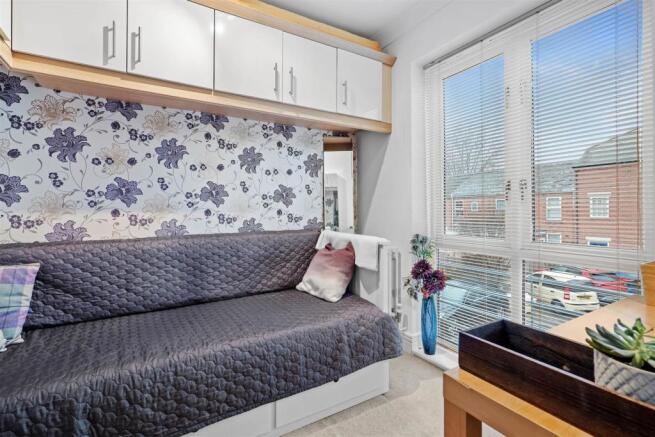 52 Albion Mill - Bed 3.jpg