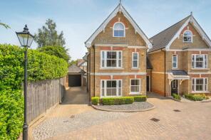 23, Kensington Mews, Windsor SL4 3FA