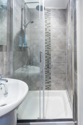 Master en-suite