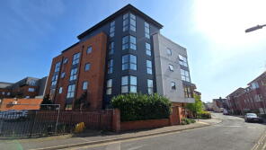 Flat 9, Oddfellows Heights, Oddfellows Road, Newbury RG14 5AF