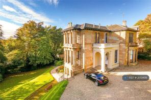 Flat 1, 10, Victoria Circus, Glasgow G12 9JY