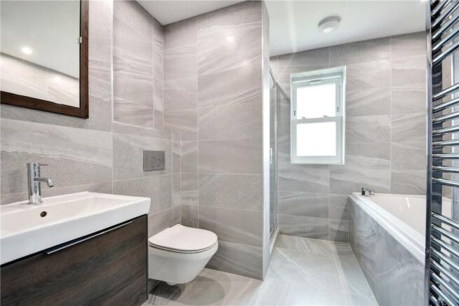 4 bed Semi-Detached for sale Image 11