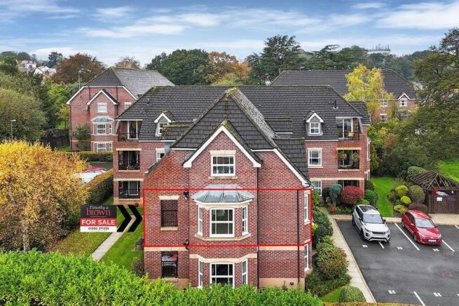Obelisk Way, Congleton photo 4