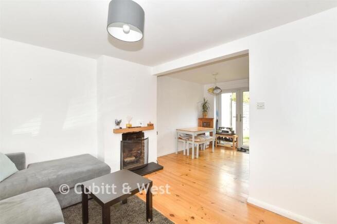 Lounge /Dining Room