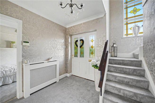 6 bed Detached for sale Image 11
