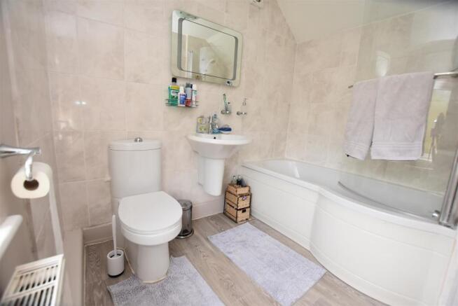 Bathroom.JPG