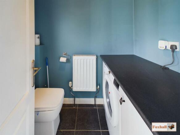 Cloakroom/Utility Room