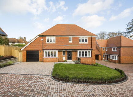 4 bed detached - Eridge Road, Crowborough, TN6 image 25