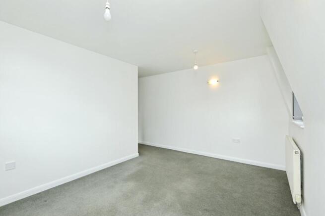 2 bed Apartment for sale Image 5