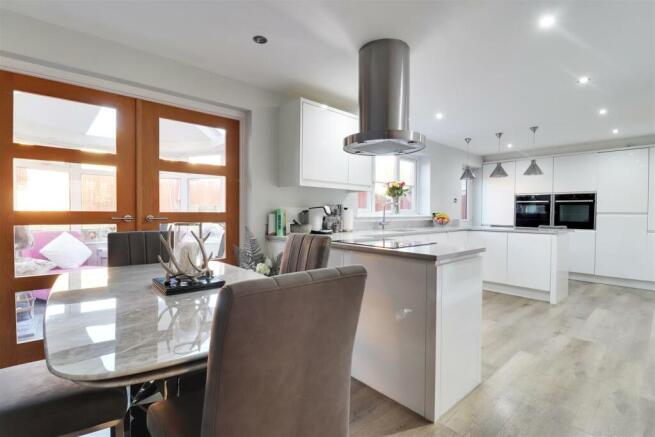 DINING KITCHEN