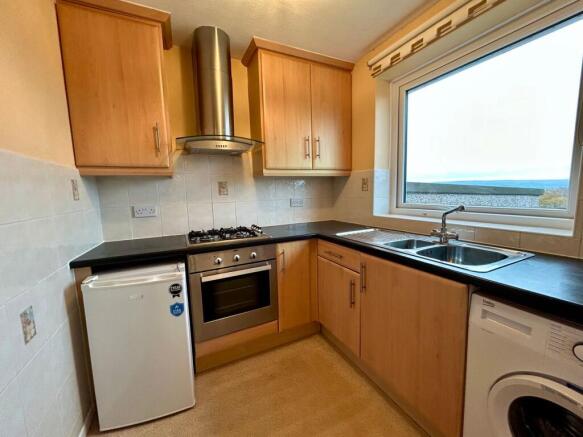 Oak Bank Crescent, Oakworth, Keighley, BD22 photo 4