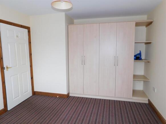 Bedroom 1b