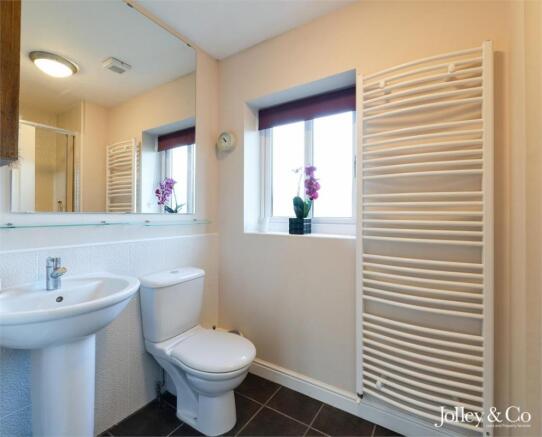 Master Ensuite