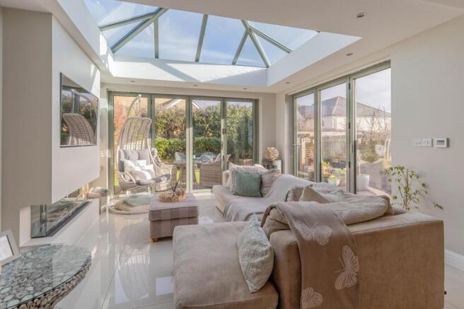 Atrium/Dining Room