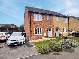 19, Hazelnut Way, Louth LN11 7BZ