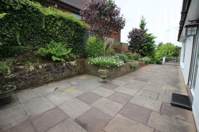 Side patio