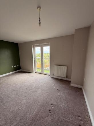 3 bed Semi-Detached to rent Image 10