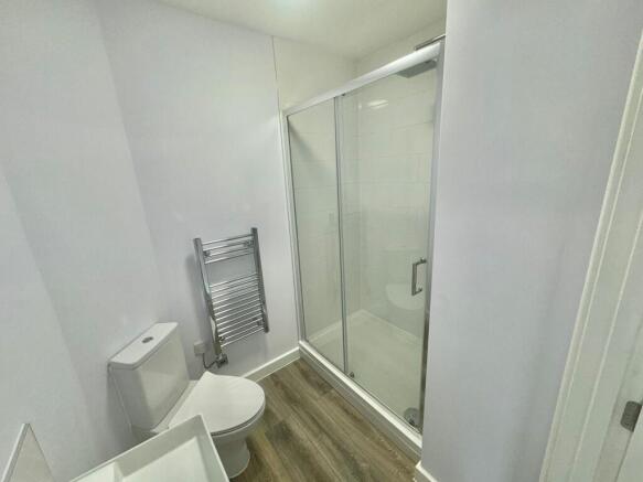 1 bed Flat to rent Image 5