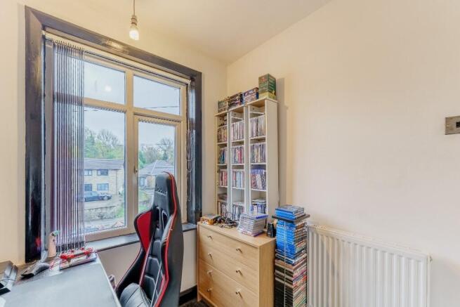 3 bed Semi-Detached for sale Image 10