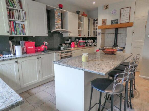 Kitchen C.JPG