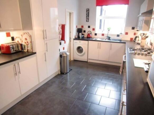 kitchen b